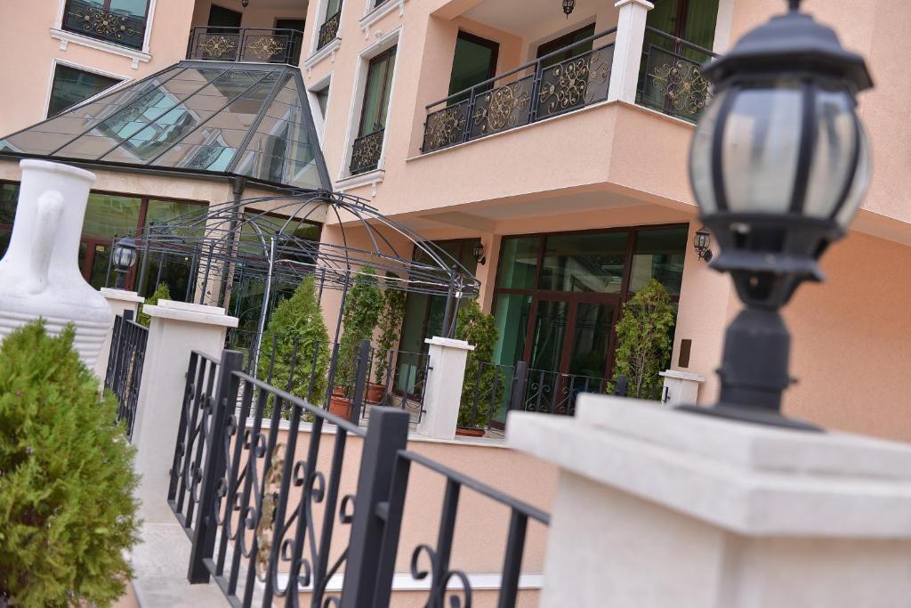 Anastasia Boutique Aparthotel Sofia Eksteriør billede